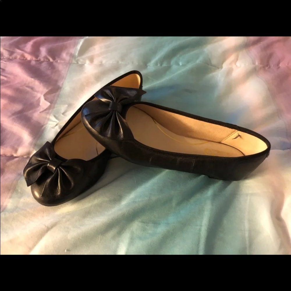 Youth size 6 leather flats